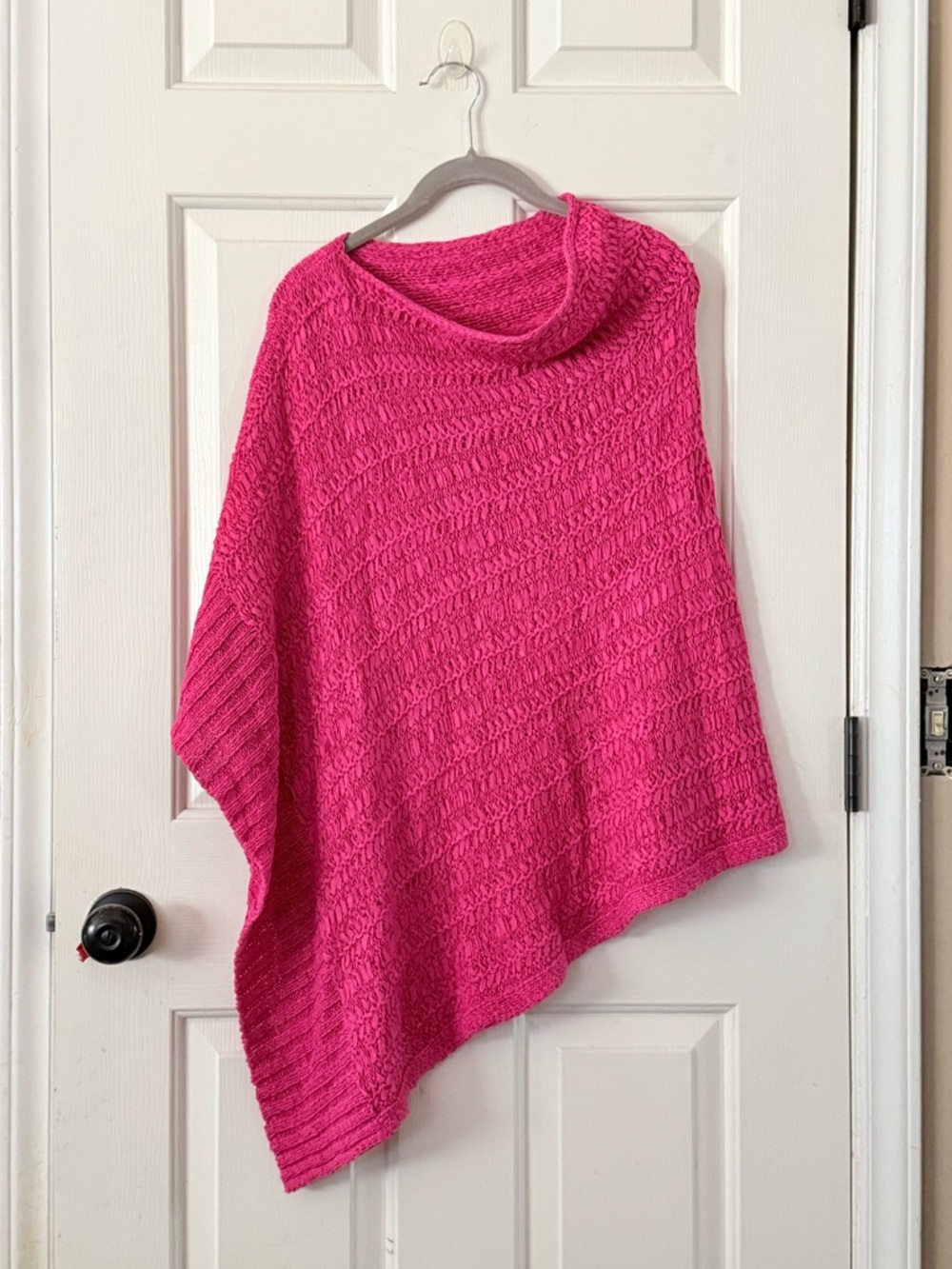 * Chico's Hot Pink Lightweight Knit Poncho